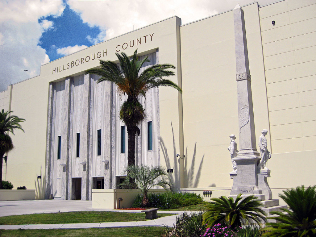 1200px-Courthouse_&_Confederate_Memorial-Hillsborough_County,_Florida