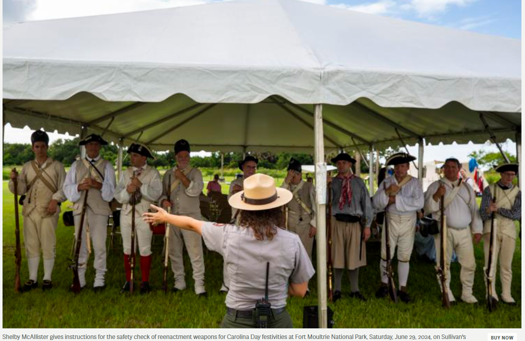 Visitors of Charleston Historical Sites Are Being Asked to Report ‘Negative’ Stories About America